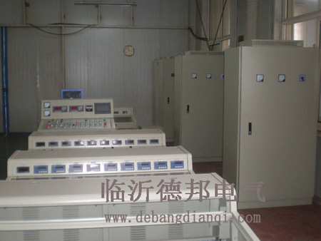PLC、觸摸屏控制系統(tǒng)212